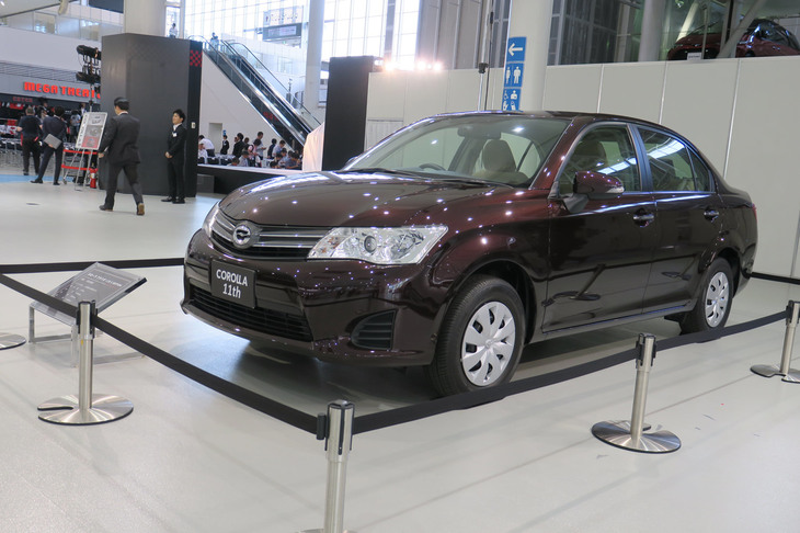 先代モデルにあたる、2012年式の11代目「トヨタ・カローラ アクシオ」。