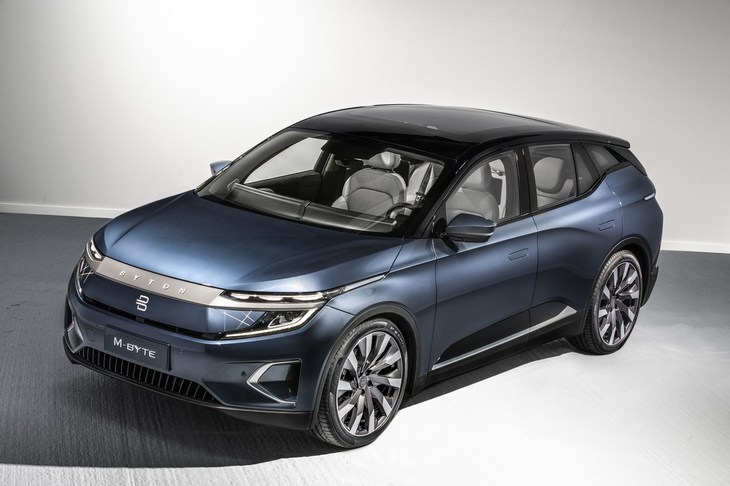 南京にヘッドクオーターを置くバイトンが生産準備中のEV「Mバイト」。