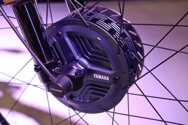 ヤマハY-01W AWD（前後両輪駆動のアドベンチャーeバイク）