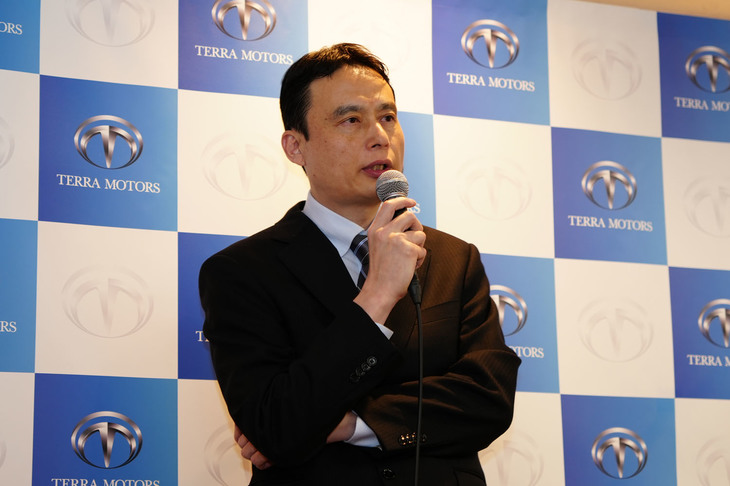 テラモーターズの徳重 徹取締役会長。欧州におけるEV販売の拡大を肌で感じ、日本でのEVインフラ事業の可能性を確信したと語った。