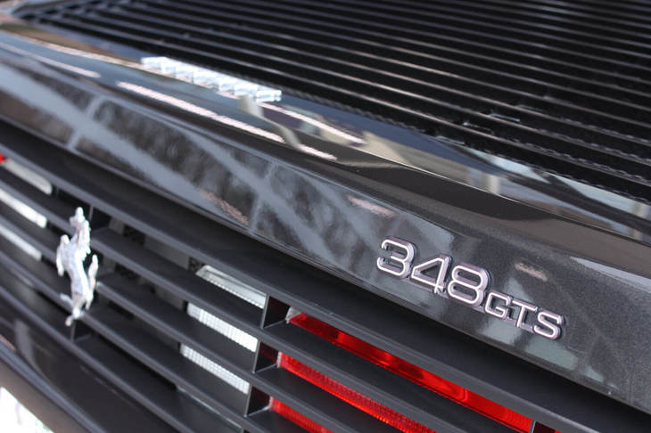 後期型の「348GTS」はまっすぐ走るのだろうか？