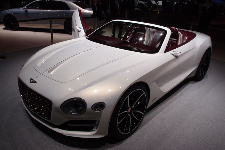 ベントレーEXP 12 スピード6e