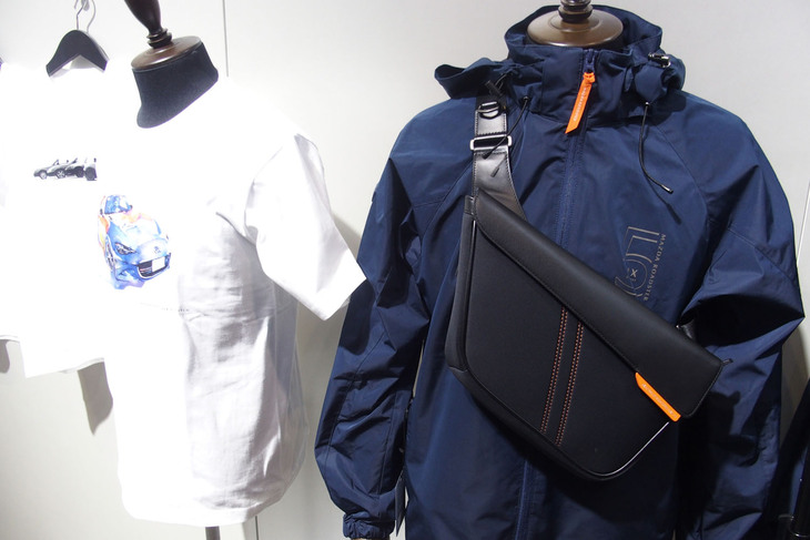 マツダブースで販売されたアクセサリー。