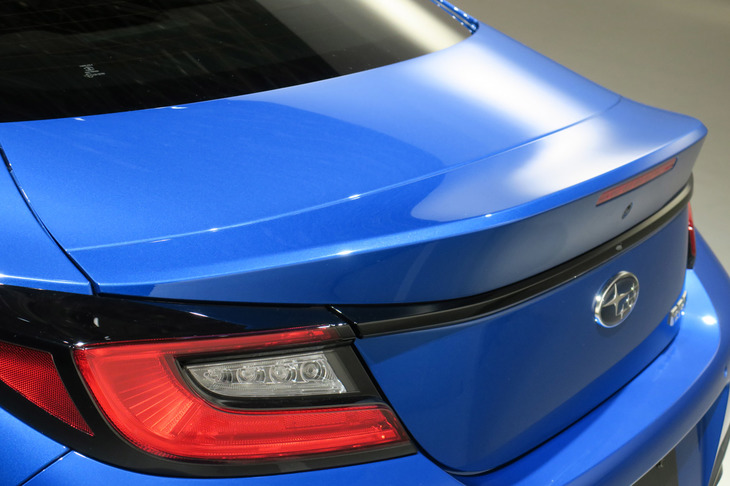 スバルBRZ（トランクスポイラー）