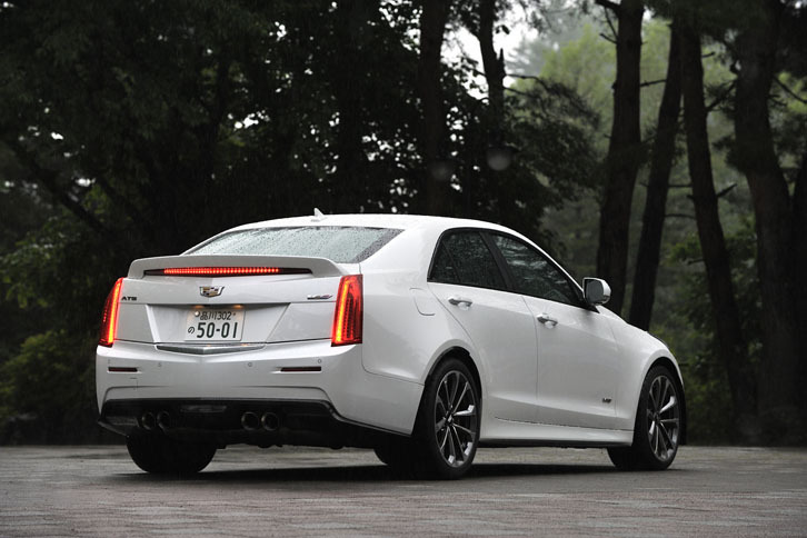 キャデラックATS-Vセダン スペックB