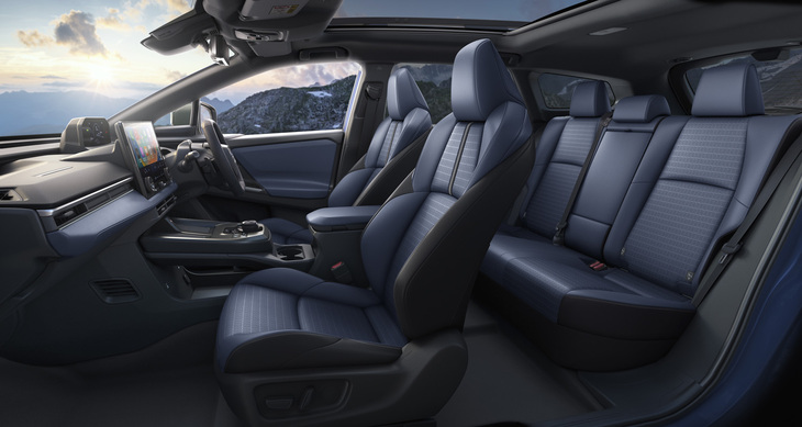 「トレイルシーカー」の室内。