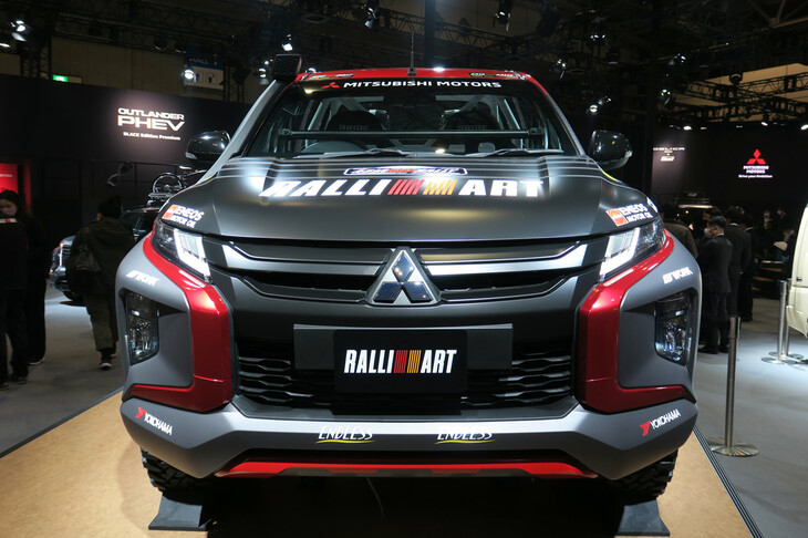 三菱トライトン ラリーカー“アジアクロスカントリーラリー参戦車”（レプリカ）