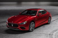 マセラティ各車の2022年モデル発売　新たに3つのトリムを設定の画像
