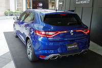 四輪操舵システムを搭載、新型「ルノー・メガーヌ」が日本上陸の画像