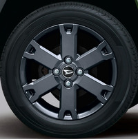 「ダイハツ・タフト」に特別仕様車「ダーククロム ベンチャー」登場　一部改良で燃費も改善の画像