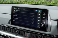ドライブモードは「ノーマル」「スポーツ」「エコ」に「CR-V」初の「スノー」と「インディビジュアル」を加えた全5種類を設定している。