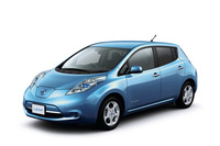 2010年に発売された初代「日産リーフ」。これのCMにも伊達公子と坂本龍一が出演した。