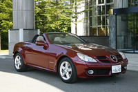 メルセデス・ベンツSLK200コンプレッサー（FR/5AT）／SLK350（FR/7AT）【試乗記】の画像