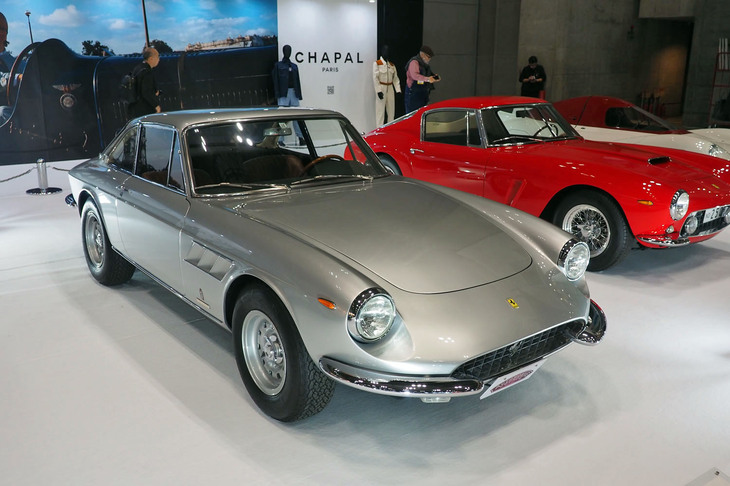 フェラーリ330GTC