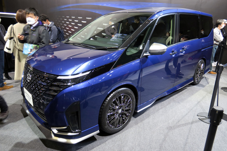 日産セレナAUTECHカスタマイズド