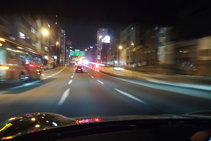 試乗当日は、いつもの辰巳PAが閉鎖中だったこともあり、首都高・都心環状線をドライブするルートに変更。電費アタックを行った。