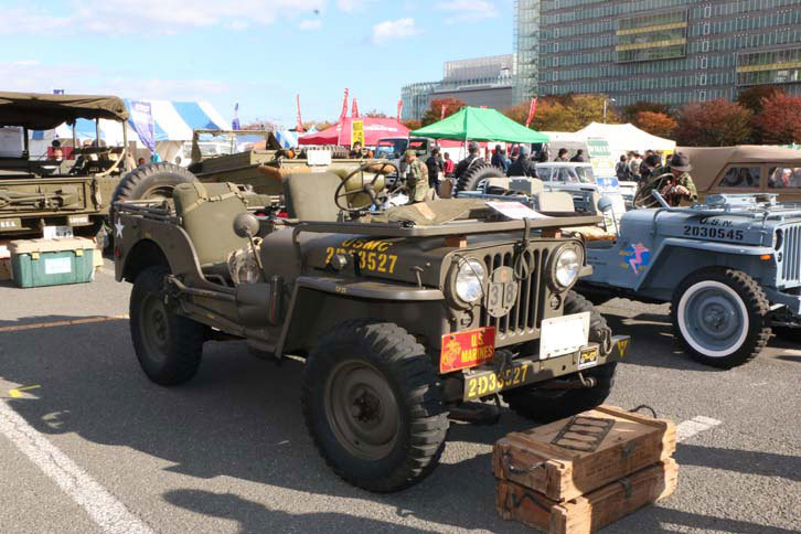 元祖“ジープ”である「ウィリスM38」。1951年式で、1960年に米軍から払い下げられたもの。当時から日本で使用されていたことをナンバーが物語る。
