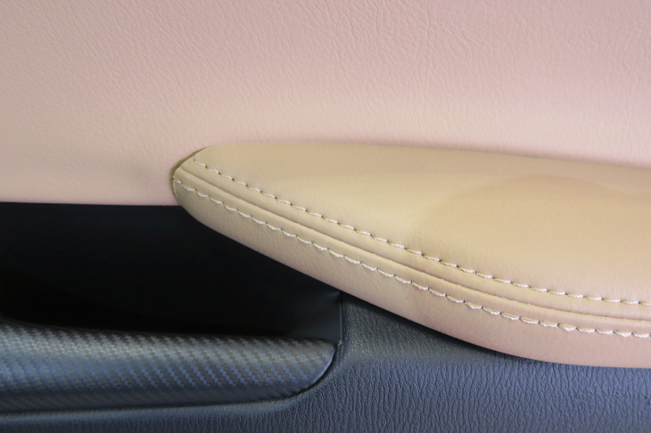 マツダ・ロードスターSレザーパッケージVセレクション