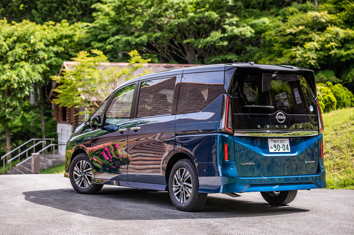 今回試乗した最上級グレード「セレナe-POWERルキシオン」のボディーサイズは全長×全幅×全高＝4765×1715×1885mm。先代モデルから外寸が大きく変わっていないのも新型セレナの特徴だ。