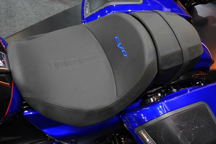 ハーレーダビッドソンCVOストリートグライド