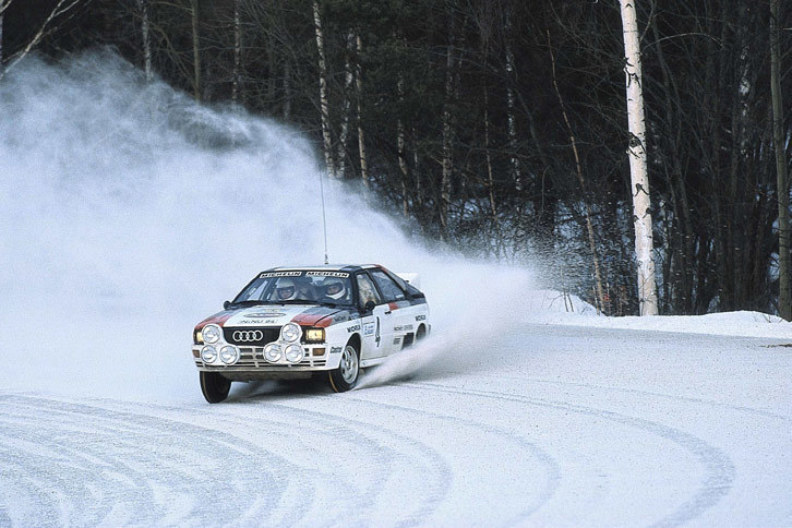 1981年にはアウディが4WD車の「クワトロ」をWRCに投入。デビュー初年度にして3勝を挙げた。