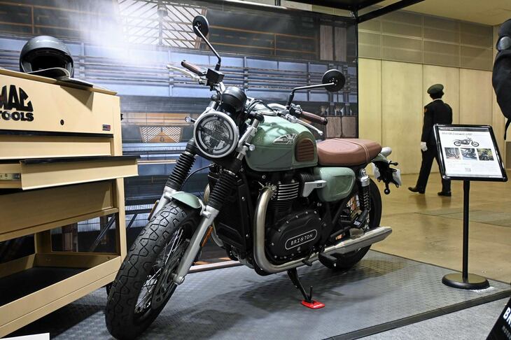 ブリクストン・クロムウェル1200