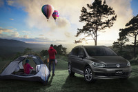 「フォルクスワーゲン・ゴルフトゥーラン」に装備充実の限定車