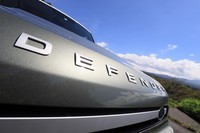 ランドローバー・ディフェンダー110（4WD/8AT）【試乗記】の画像