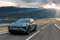 ポルシェ・カイエン ターボ エレクトリック