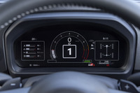 【トヨタGRヤリスRZ“ハイパフォーマンス” ＋エアロパフォーマンスパッケージのスペック】
	ボディーサイズ：全長×全幅×全高＝3995×1805×1455mm／ホイールベース：2560mm／車重：1310kg／駆動方式：4WD／エンジン：1.6リッター直3 DOHC 12バルブ ターボ／トランスミッション：8段AT／最高出力：304PS（224kW）/6500rpm／最大トルク：400N・m（40.8kgf・m）/3250-4600rpm／タイヤ：（前）225/40ZR18 92Y XL／（後）225/40ZR18 92Y XL（ミシュラン・パイロットスポーツ4 S）／燃費：10.8km/リッター（WLTCモード）／価格：582万5000円
	
	【取材時の燃費データ】
	テスト距離：199.3km（市街地3：高速道路5：山岳路2）／使用燃料：--リッター（ハイオクガソリン）／参考燃費：9.8km/リッター（車載燃費計計測値）