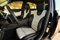 輸入車チョイ乗りリポート 第3回：ドイツの先進・アメリカの神髄の画像