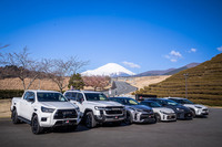 トヨタのスポーツコンバージョンモデル「GRスポーツ」は、軽オープンモデル「コペン」やコンパクトクロスオーバー「C-HR」、SUV「ランドクルーザー」やピックアップトラック「ハイラックス」、「ヤリス クロス」、そして「アクア」に設定されている。（2023年3月現在）