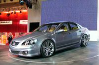 
	「レジェンド Modulo Concept」
	男女二人のダンサーによってプレゼンテーションが行われたレジェンド・コンセプト。「大人」というテーマを強調していた。
	 