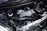 現行型「パッソ」のエンジンは全車共通で自然吸気の1リッター3気筒。従来モデルに設定のあった、1.3リッター4気筒は廃止された。