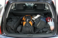 登山するもの、クルマはワゴンに限る。ザックや道具もこのとおり。