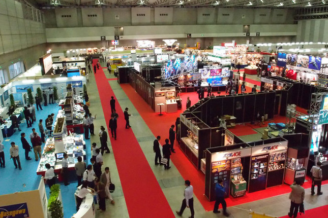 幕張メッセ9ホールの会場全景。