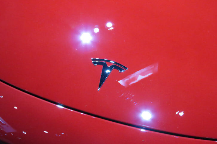 テスラ・モデル3