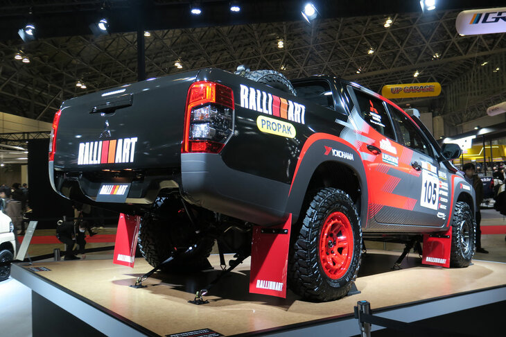 三菱トライトン ラリーカー“アジアクロスカントリーラリー参戦車”（レプリカ）