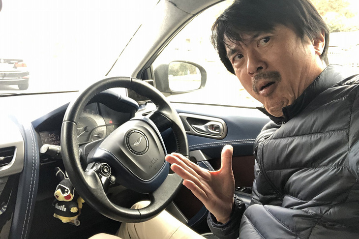 通勤で12万kmまで使われ、車内がゴミ屋敷になってもまったく気品を失っていないスギウラ君の「シグネット」を見て、やっぱりアストンマーティンはすごいと再認識した。