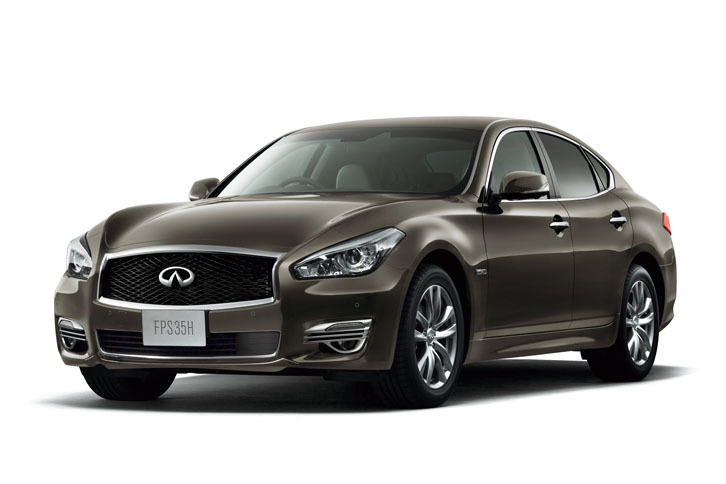 「日産フーガハイブリッド」