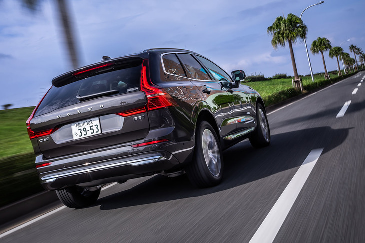 2021年9月に実施された一部改良ではADASの機能充実も図られ、「先行車発進告知機能」や「リア衝突回避・被害軽減ブレーキシステム」などが新たに組み込まれた。