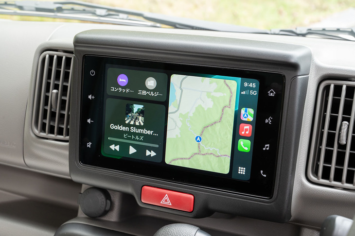 バックカメラも使える7インチのディスプレイオーディオはメーカーオプションで装着できる（5万2800円）。