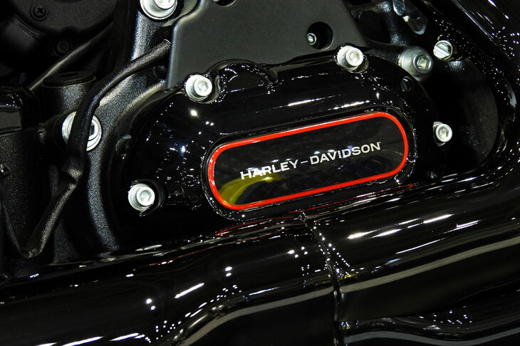 ハーレーダビッドソンCVOロードグライドST