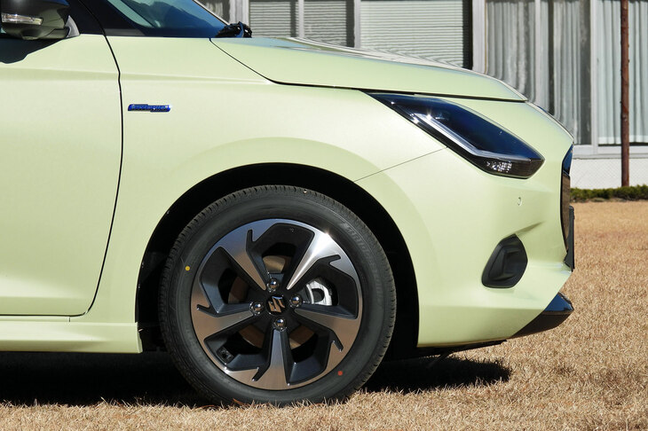 スズキ・スイフト ハイブリッドMZ（タイヤ＆ホイール）