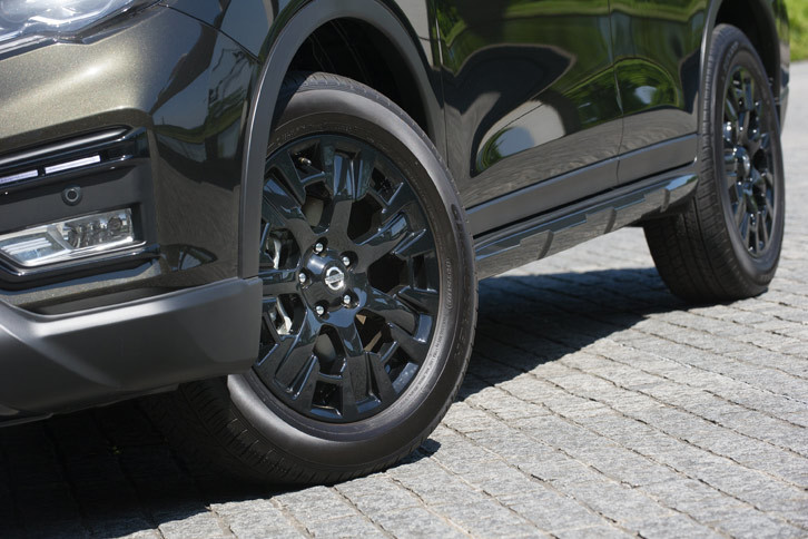 日産エクストレイル20X エクストリーマーX（ホイールとタイヤ）