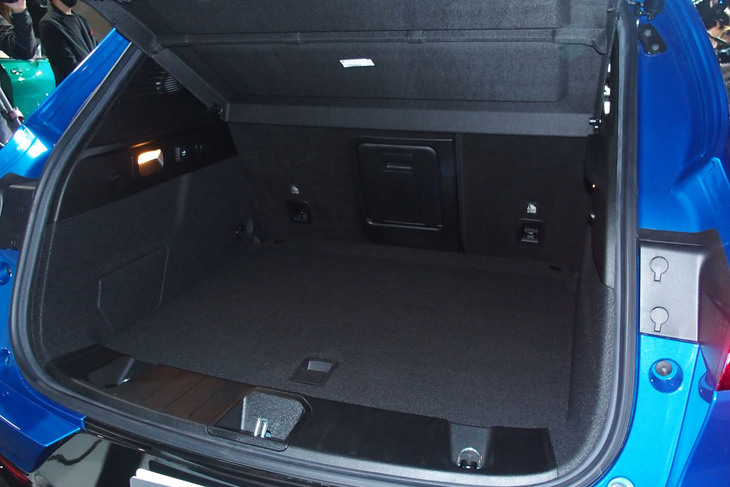 アルファ・ロメオ・トナーレ（ラゲッジスペース）