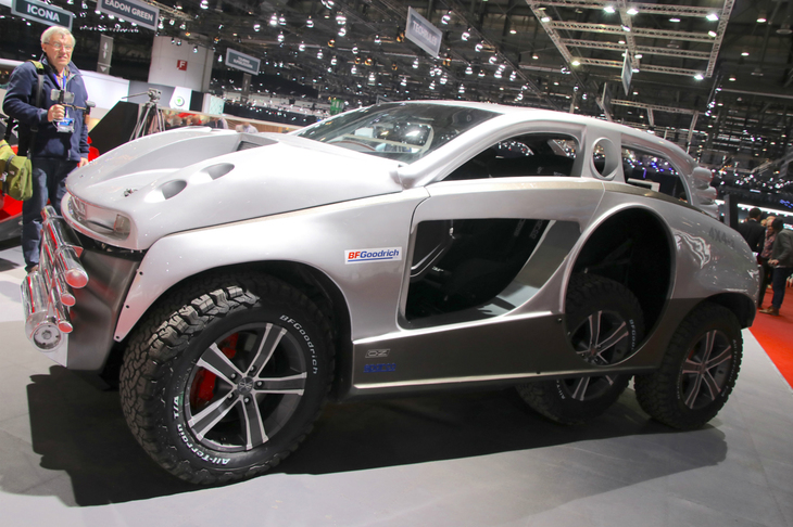 スバッロの新作「4×4＋2」。