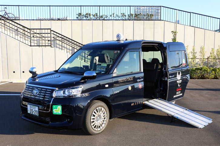 すでに1300台の受注があったという「トヨタ・ジャパンタクシー」。トヨタは東京オリンピックの開催される2020年までに、都内を走るタクシーの3分の1、およそ1万台が同車と入れ替わるよう、販売を推進するとしている。