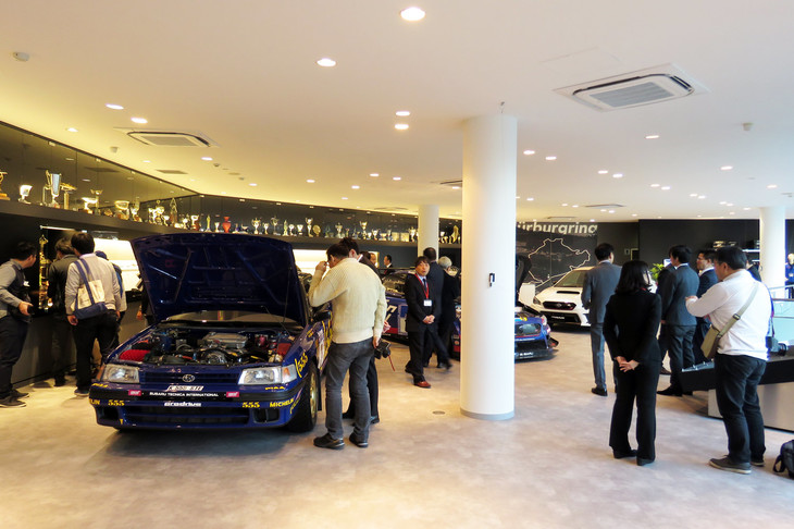 世界各地にコアなファンを持つSTI。これまでにも海外からSTIギャラリーを訪れる人が多く、「STIの本社にも、そうした人をちゃんと迎えられる施設があるべき」という思いもあって、今回のリニューアルにいたったとのこと。今後はこのギャラリーを活用して、さまざまなイベントも予定しているという。