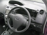 第191回：新型「ヴィッツ」試乗！でも、カッコがイマイチ……の画像